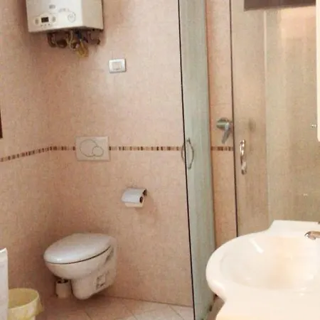 G2 Dreamhouse-via Lungadige * Verona